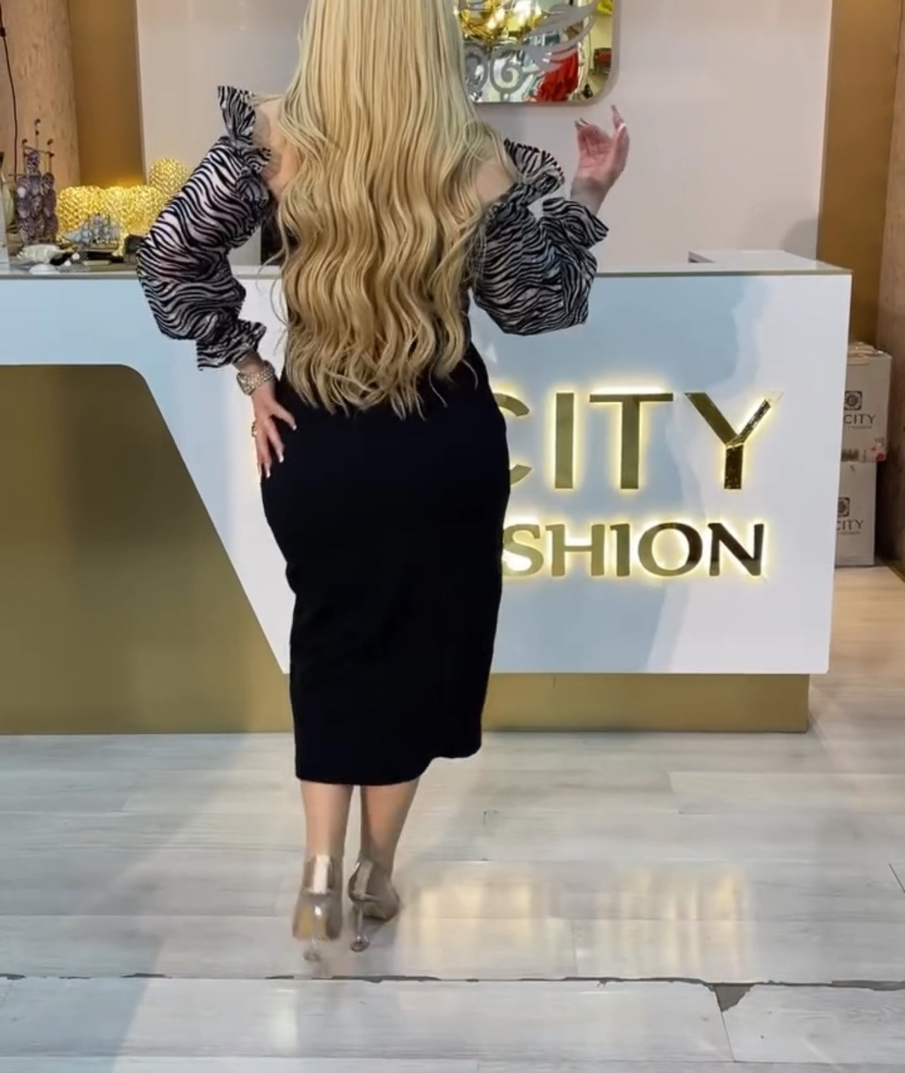 Rochie Henely