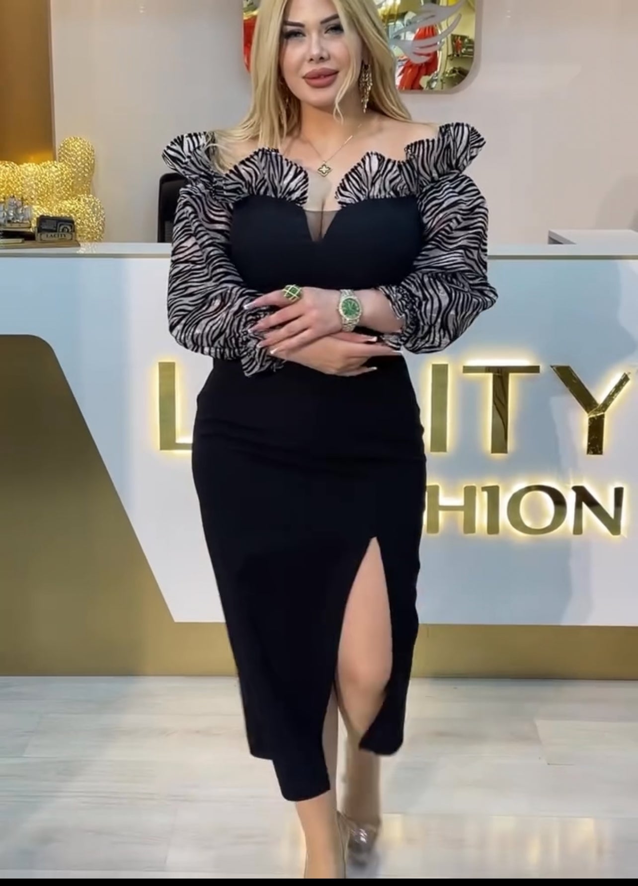 Rochie Henely